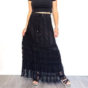 Black Tiered Lace Long Maxi Skirt with downstring elastic waistband size L Lapis
